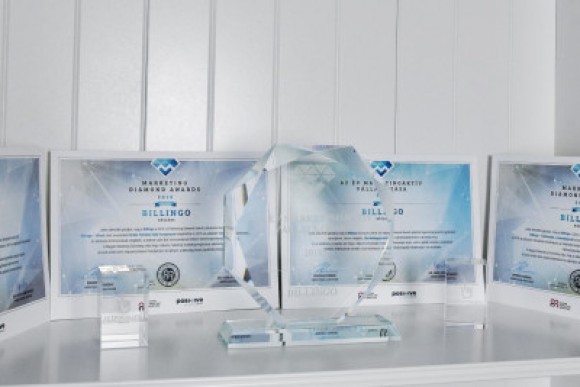 A Billingo ezúttal tarolt a Marketing Gyémánt Díjon, Tartalommarketing, Közösségi média megoldások és Online felületen futó kampányok kategóriákban is díjat nyertünk, ezen kívül 2018-ban a Billingo lett “Az Év Marketingaktív Vállalkozása”